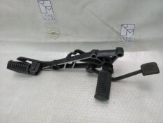Kawasaki GPZ 305 RIGHT FOOTREST REARSET 83-