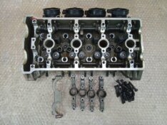 Kawasaki ZXR 750 J INCOMPLETE-DAMAGED VALVE 91-93