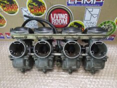 Suzuki GSX 750 ESD Carburetors
