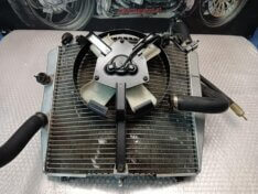 Kawasaki ZXR 750 H2 Radiator / Fan / Thermostat
