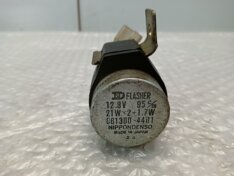 Suzuki GS 750 Turn Signal Relay / Flasher