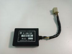 Honda VF 1100C V65 MAGNA ECU / CDI