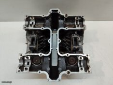 YAMAHA XS 400 DOHC- CYLINDER HEAD