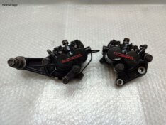 Honda CX 500E / CX 650E  Brakes- front wheel calipers