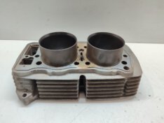 YAMAHA XS 500- CYLINDER BARRELS