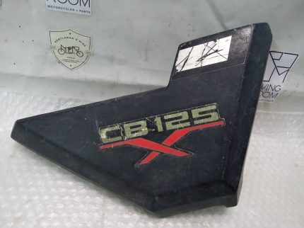 Honda CB 125 X RIGHT FAIRING 81-