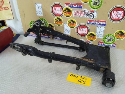 Kawasaki GPZ 450 Swingarm / Bracket