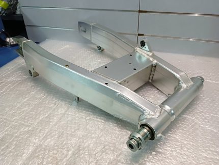 Honda CB 1300 super four sc40 Axle / Swing Arm 98-02’