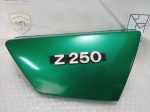 Kawasaki Z 250 A RIGHT FAIRING 79-