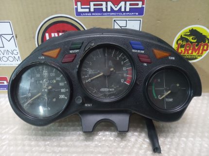 Yamaha RZ 250 LC Instruments DAMAGED