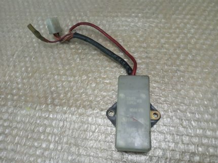 Suzuki GSX 750 E FUSE BOX