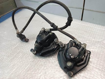 Yamaha XS 750 Brake Caliper Front / Joint