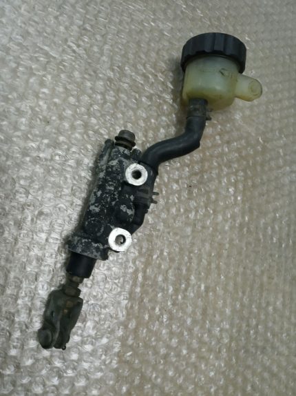 Yamaha DIVERSION 400 Rear Brake Master Cylinder