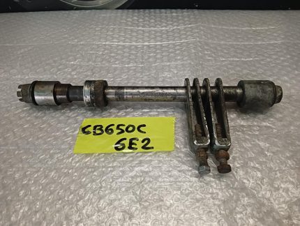 Honda CB 650 C Rear Axle / Spacers