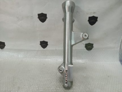 Honda VF 1100 C MAGNA LEFT FORK 83-