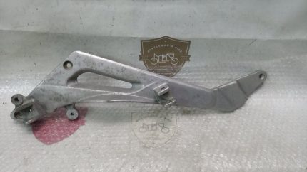 Honda NT 650 DEAUVILLE LEFT FOOTREST REARSET 98-13’