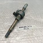 Honda VF 750 C Magna Front Wheel Axle / Speedo Drive 82-88