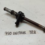 Kawasaki GPZ 750 UNITRAK Axle Front Wheel / Speedo Drive