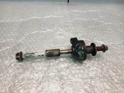 Suzuki RG 250 Γ GJ21A Front Wheel Axle / Speedo Drive
