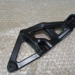 Kawasaki ZXR 750 H1 H2 LEFT FOOTREST REARSET 89-90