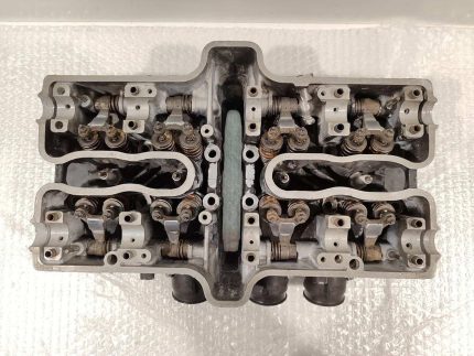 Honda CBX 550F Cylinder Head