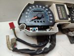 Kawasaki GPZ 550 Dashboard - Clocks (damaged) - Image 5