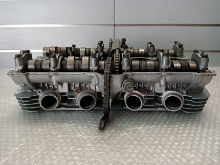 Honda CB 750 F Cylinder Head