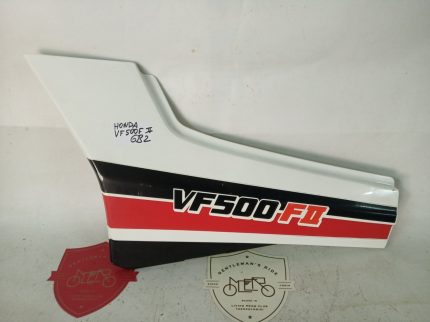 Honda VF 500 F2 LEFT PANEL 83’