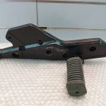 Kawasaki GPZ 750 Footpeg / Footrest  / Bracket Right