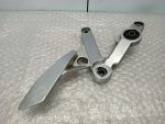 Yamaha TZR 250 1KT Footpeg Bracket Right Front - Image 3