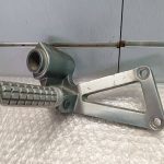 Kawasaki ZX 9R B Footpeg / Footrest  / Bracket Right