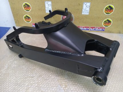 Kawasaki ZXR 750 H1 SWINGARM 89