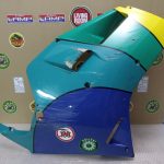 Yamaha FZR 1000 RIGHT FAIRING 88