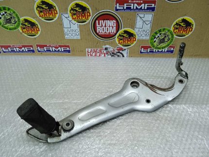 Kawasaki KAZE R Footpeg Bracket Right