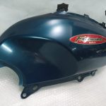 Suzuki XF 650 FREEWIND RIGHT FUEL TANK COVER 97