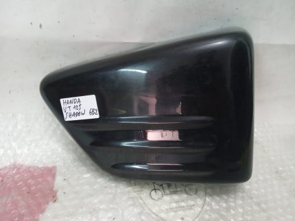 Honda VT 125 shadow RIGHT PANEL 99-00’