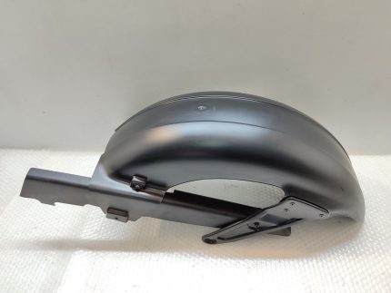 YAMAHA GTS 1000- REAR FENDER STAY/ MUDGUARD