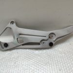 YAMAHA GTS 1000- FOOT REST BRACKET LEFT